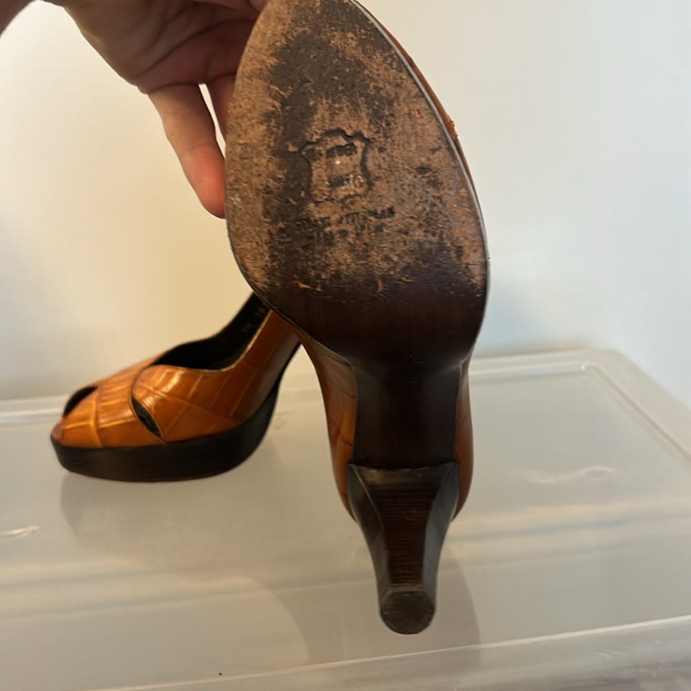 Stuart weitzman heels - Picture 3 of 5